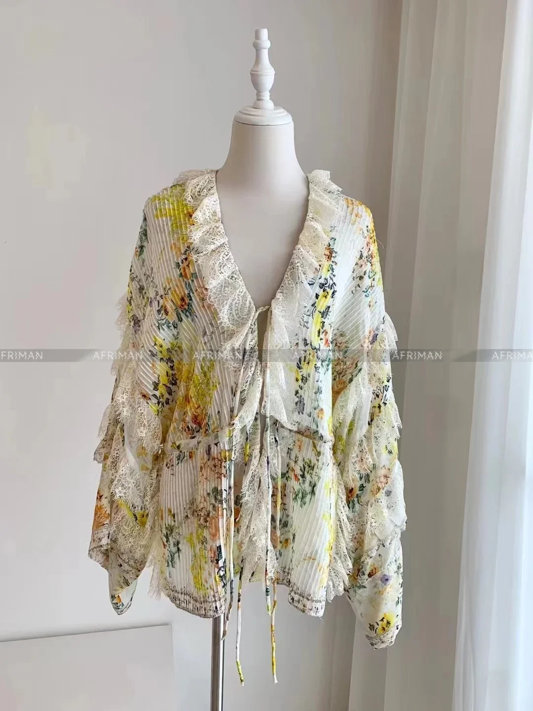 Women V Neck Flare Sleeve Yellow Flower Print Pleated Lace Patchwork Silk Cardigans Shirt Coat