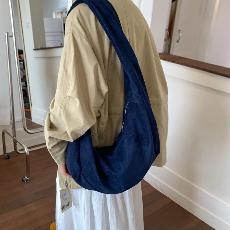 

Замшевая большая вместительная сумка для пельменей в стиле ретро, новинка 2025, женская повседневная корейская сумка через плечо подмышками