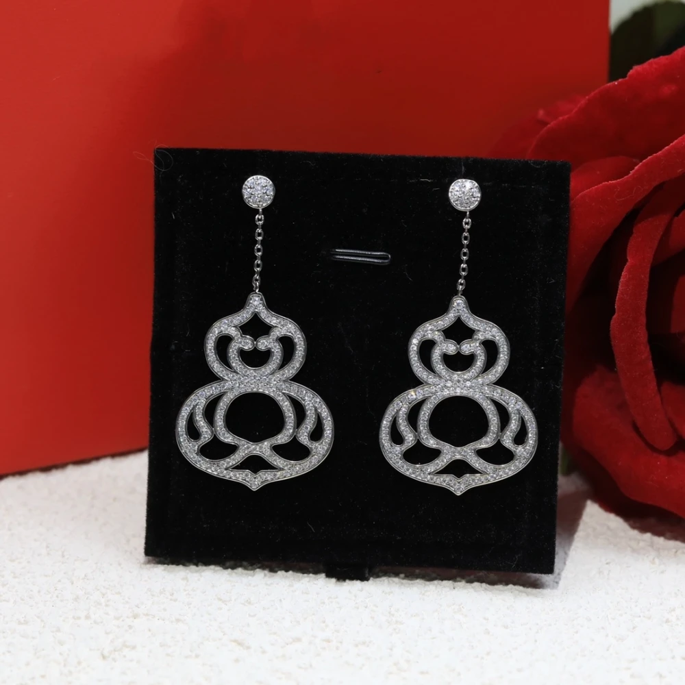 

Hollowed Out Gourd Yuan Bao Earrings Zircon Inlay Design Unique Beautiful Implied Birthday Gift Party Decorations