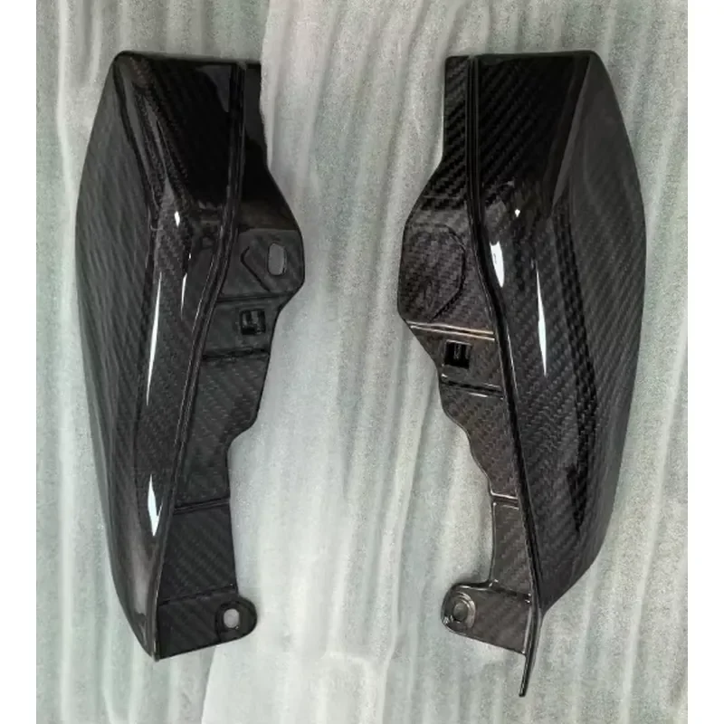 For Road Glide Road King Street Glide 2009-2023 100% Carbon Fiber Mid-Frame Air Deflector Fit