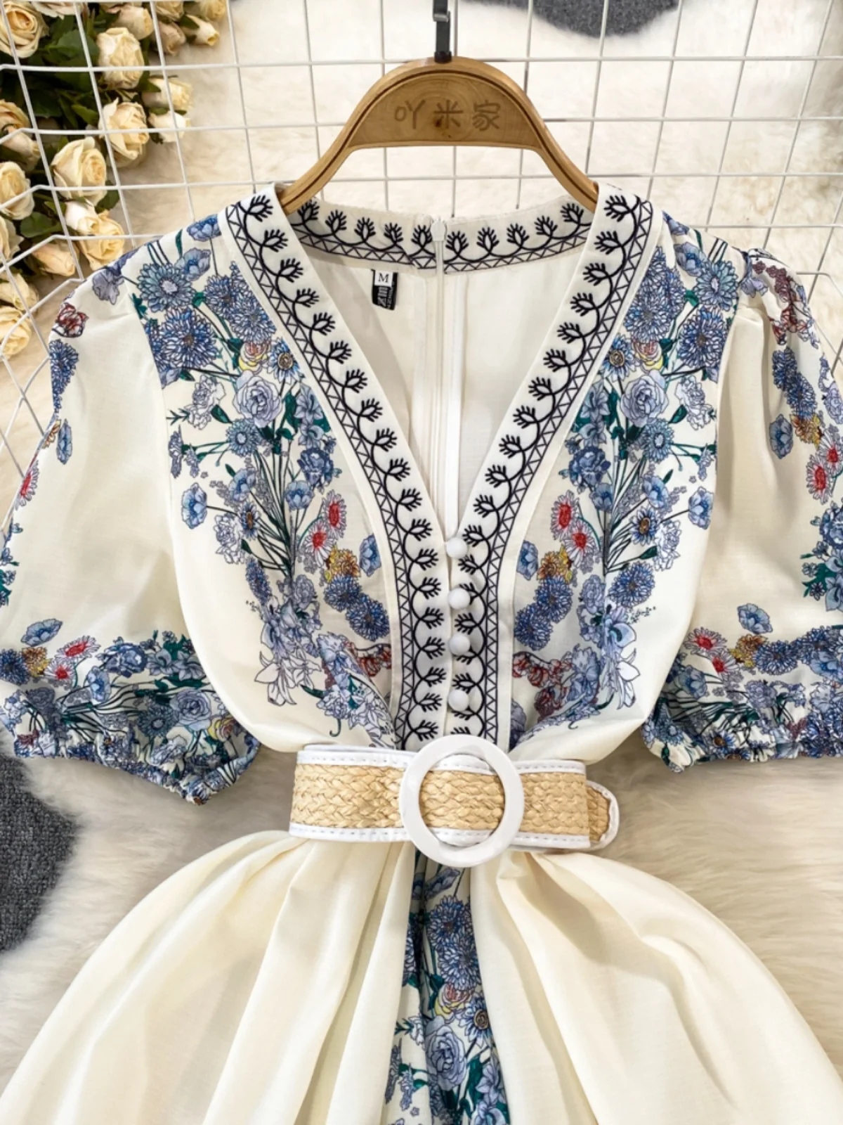 ビーチバケーションスタイル レトロデザイン レディース 夏 着痩せ Vネック バブルスリーブ 花柄プリント Aラインスカート おしゃれなガウン