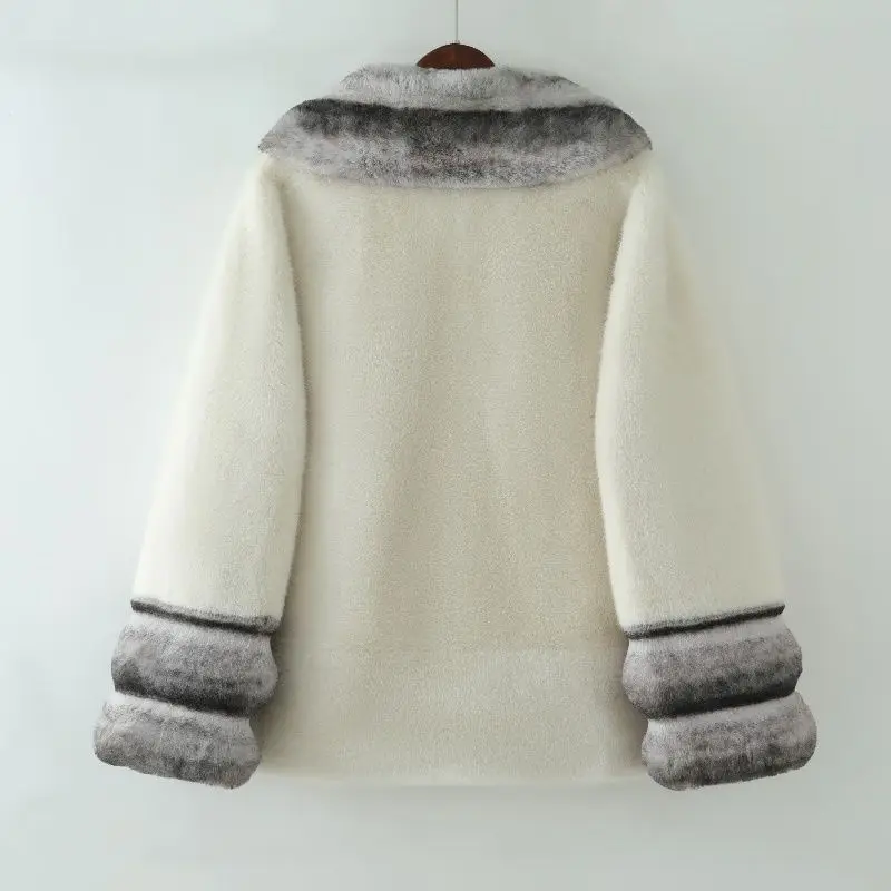Winter New Women's Fur Coat Loose Commuting V-neck Long Fake Fur Coat