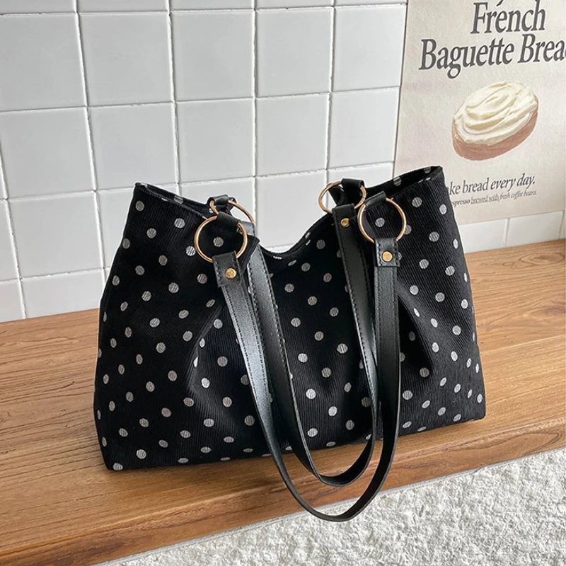 Canvas-Umhängetasche mit Polka-Dot-Print, Damen-Shopper mit großer Kapazität, koreanische Nischen-Handtasche mit vielseitiger Magnetschnalle – Detail 16