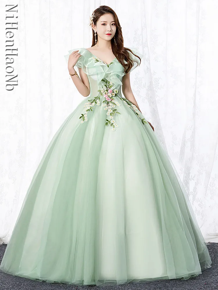 Green Quinceanera Dress Elegant V-neck Party Prom Ball Gown Sweet Flower Quinceanera Dresses Plus Size Vestidos