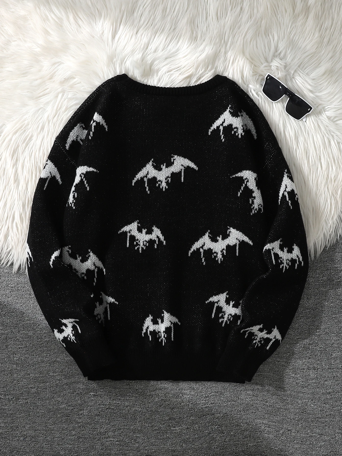 Neuer, modischer Pullover mit Fledermaus-Jacquardmuster, lässiger Herrenpullover mit Rundhalsausschnitt und Farbblock-Strickmuster, ideal für den Alltag, unisexes Oberteil für Ausgehen, normale Passform, geeignet für die Herbst- und Wintersaison. – Detail 2