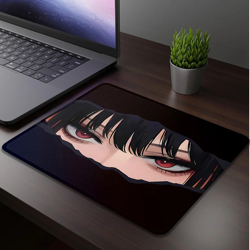 Kleines Gaming-Mauspad im dunklen japanischen Anime-Stil, Computer-Mauspad, Speed-Mauspad, Schreibtischunterlage, Büro-Zubehör, Desktop-Matte