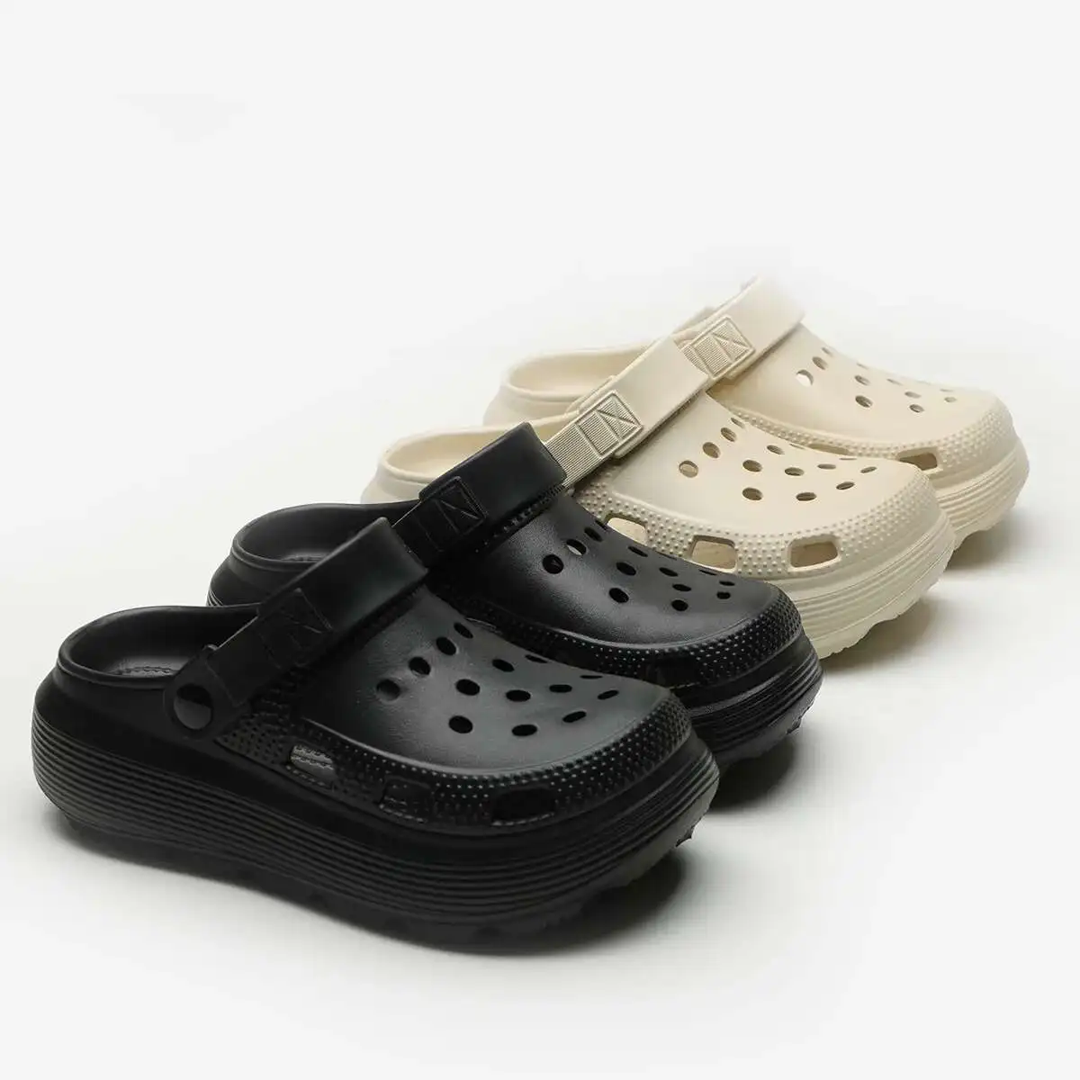 

Couple's Garden Shoes For Men And Women Summer Sandals Outerwear 2025 Soft Bottom EVA Comfortable And Versatile Becash Slippers