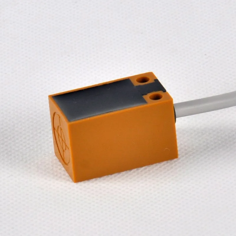 AC Type Two-Wire Normally Open Inductive Sensor Detection Proximity Switch TL-Q5MY1