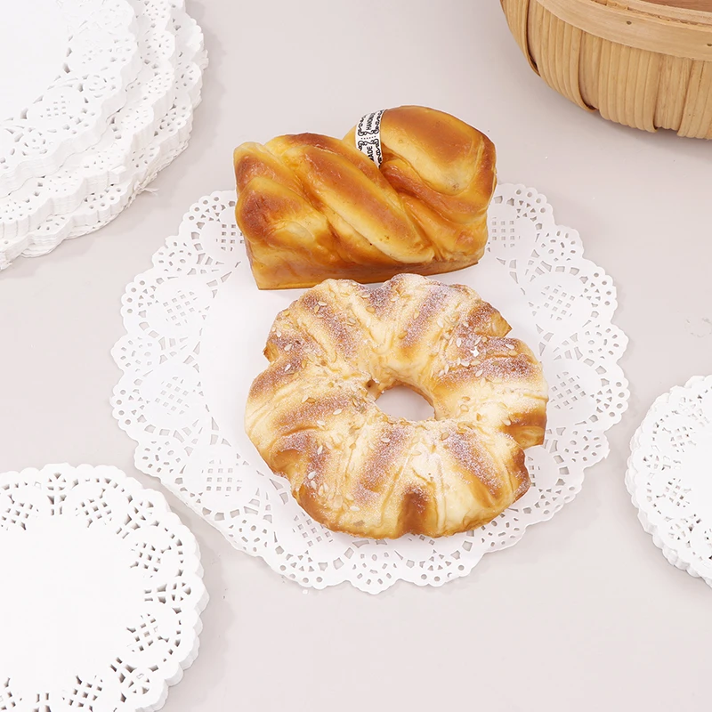 150Pcs Round Mat Paper Doily Lace Brim Cupcake Pad For Fried Food Dessert Cookies Party Wedding Biscuit Cake Tableware Cup Pad
