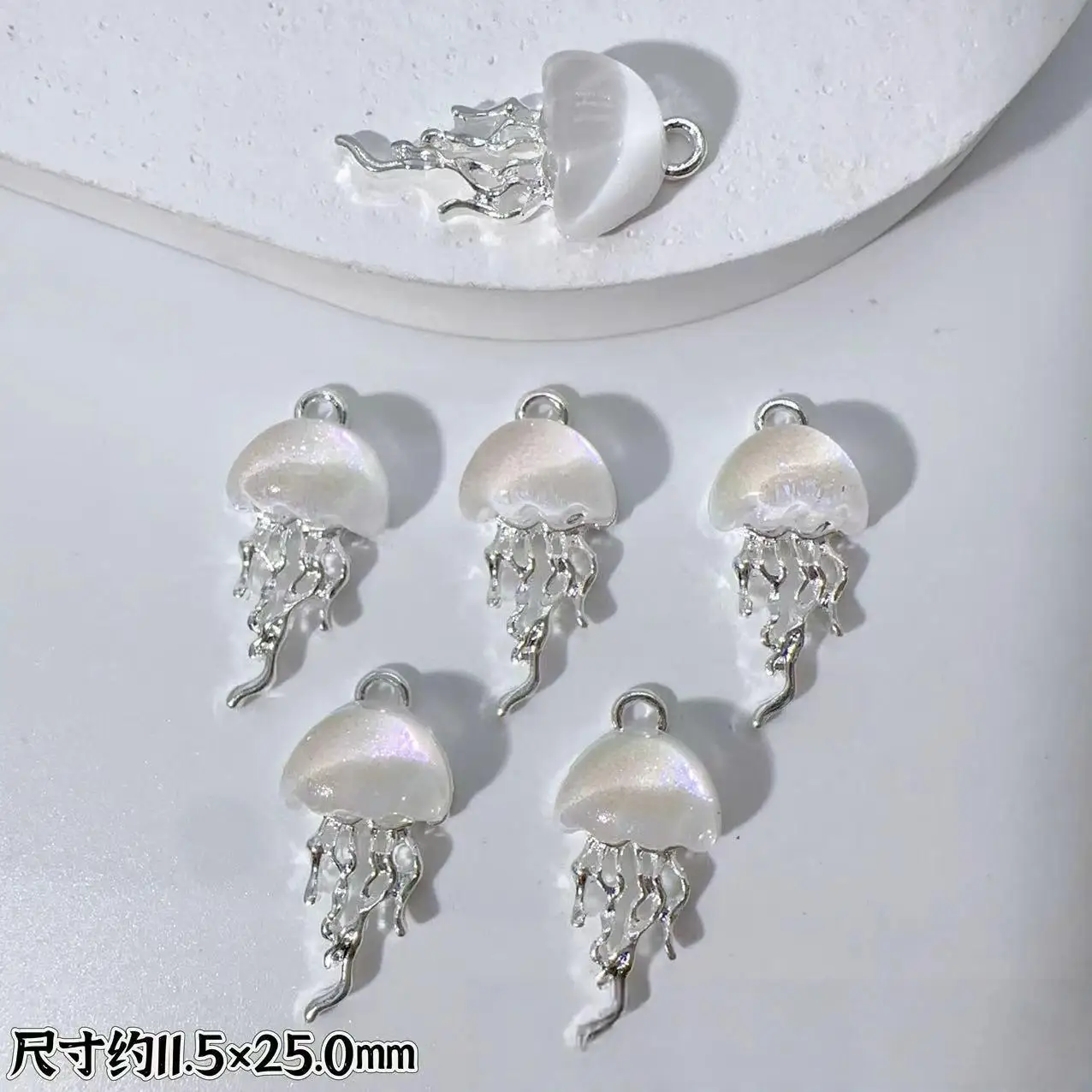 10Pcs Dreamy Marine 3D Glitter Jellyfish Charms Iridescent Alloy Pendants For DIY Necklace Bracelet Earrings Jewelry Making