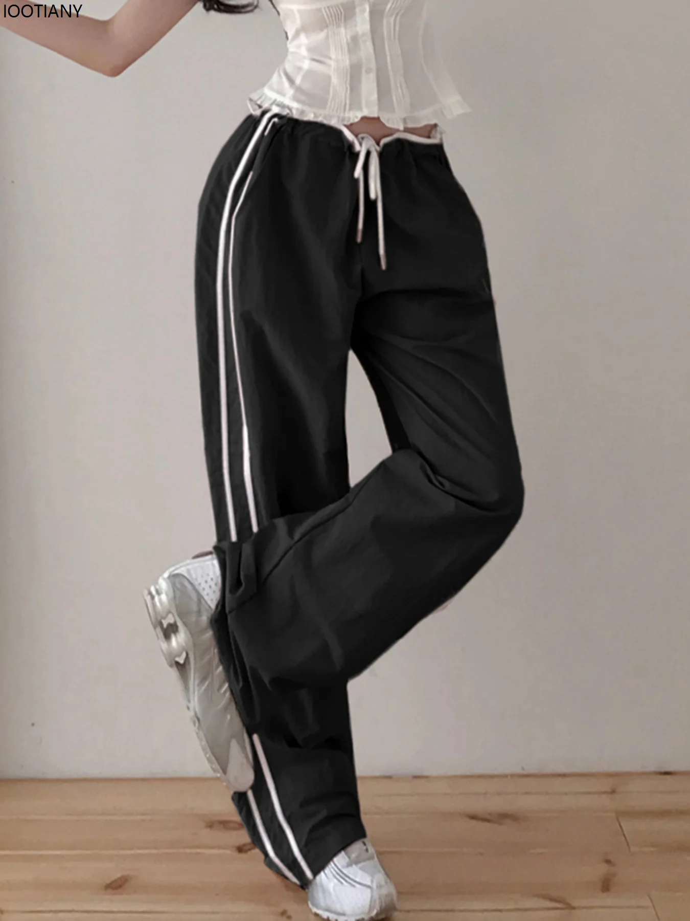 Women's Black Loose Casual Pants Y2k Street Contrast Low Waist Straight Pants Korean Fashion Trousers Striped Sweatpants 2025