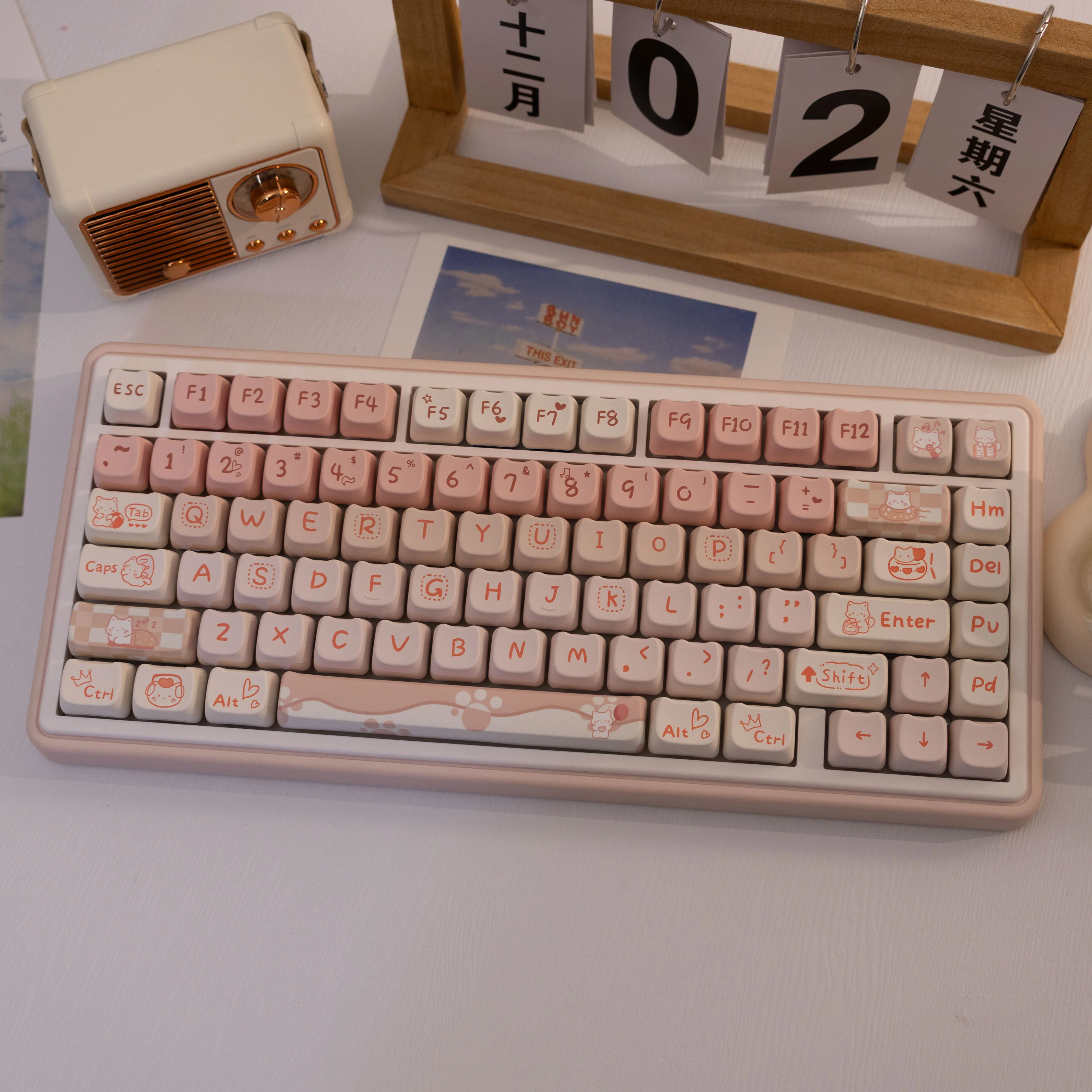 142-key Party Cat Keycap  Cat-shaped PBT Dye Sublimation MAO Contour Compatible with MX for  Keyboard Fit 61/64/68/87/96/104/108 view 5