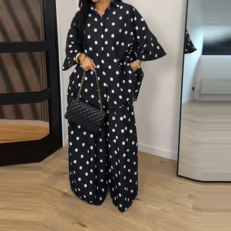 B 2026 Neues Damen-Set mit Polka-Dot-Muster, 2-teilig, Oversize-Kurzarmhemd und Weite-Hosen, Lässiger Loser Anzug – Detail 10