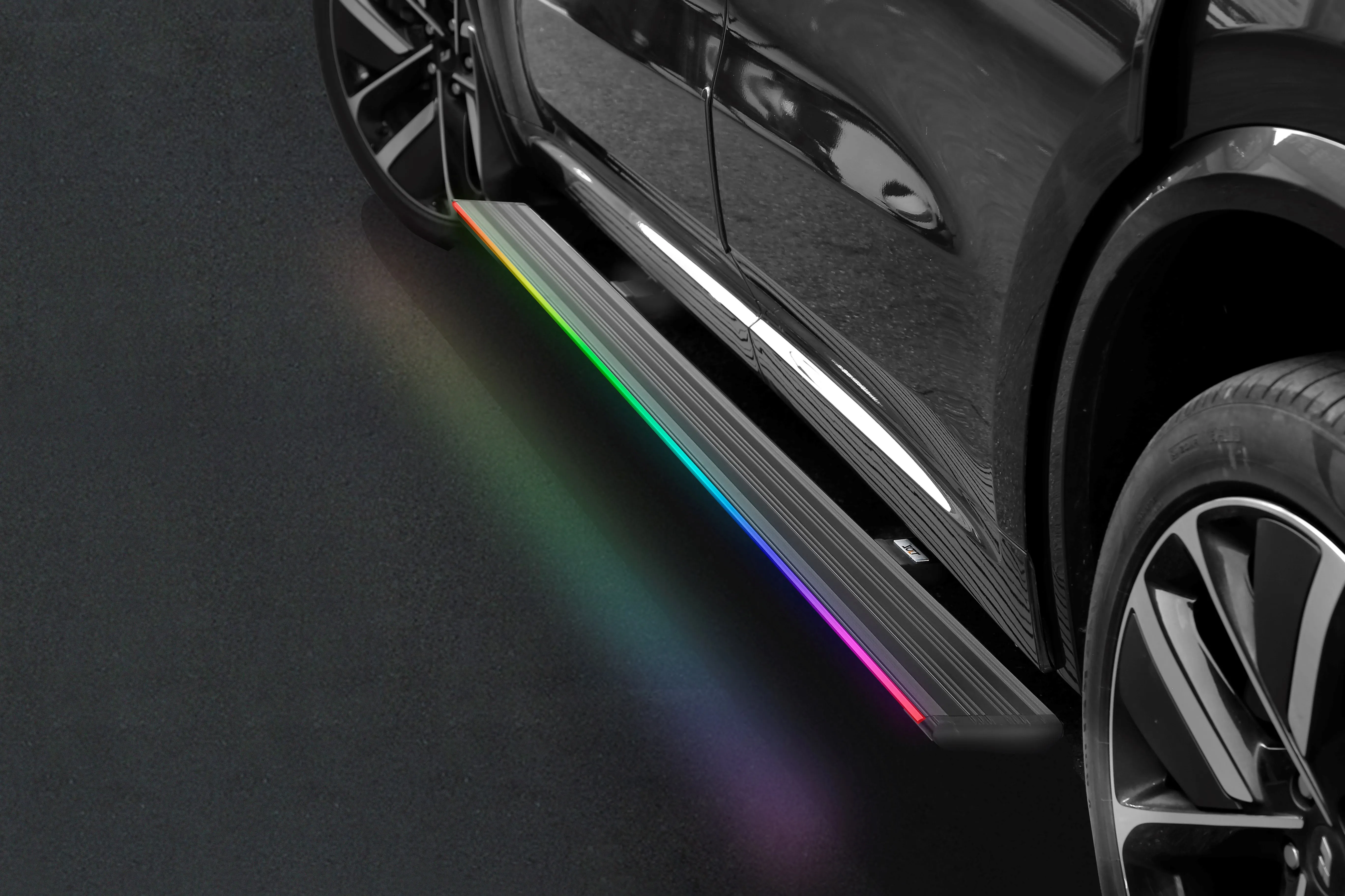 OEM Quality Electric Running Boards for Ideal Auto Models L7, L8, L9 | Smart Anti-Pinch & RGB Illumination