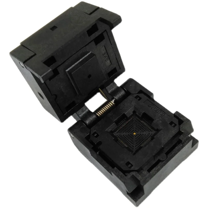 

QFN68-0.4 Держатель чипа QFN68-0.4CPO1GT Держатель тестирования Позолоченные контакты Держатель теста 8*8