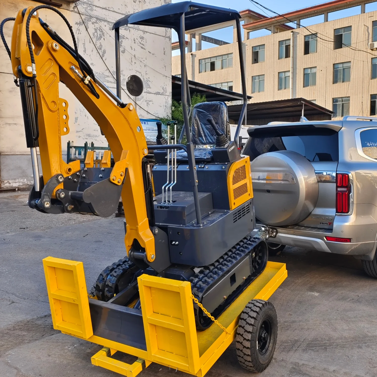 حفارات صغيرة جديدة مخصصة بذراع طويلة 1.2 طن وحفارات زاحفة صغيرة 1.5 طن مع محركات وكابينة كوبوتا