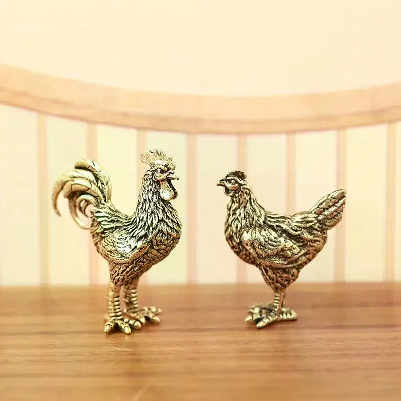 1Pcs Alloy Rooster Figurine Intricate Golden Feathers Home Decor Office Gift Table Ornament Tea Pet