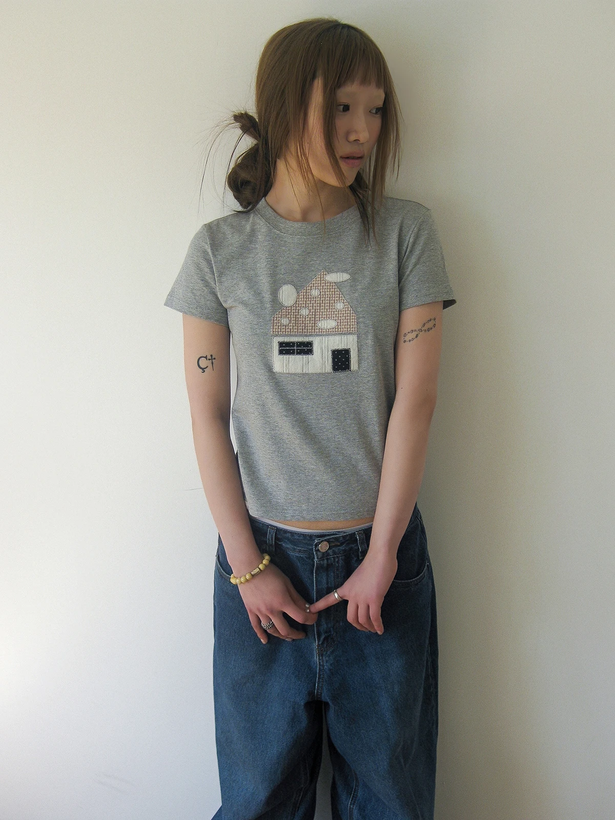 Sakura Korean Style Fairy Tale House Embroidery Short Sleeve T-Shirt Grey Slim Fit Versatile Women's Top Casual Style