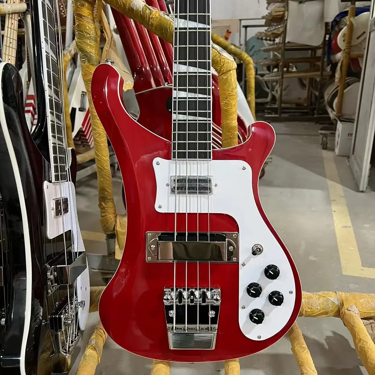 

Rickenbacker 4003 Electric Guitar, Bass Guitar, Basswood Body, Transparent Red Color, Rosewood Fretboard, Free Shipping