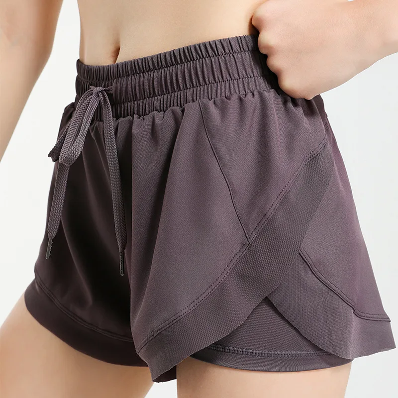 Breathable, Loose-Fitting Women's Summer Sports Shorts: Modest, Three-Quarter-Length Yoga Shorts and Running Shorts