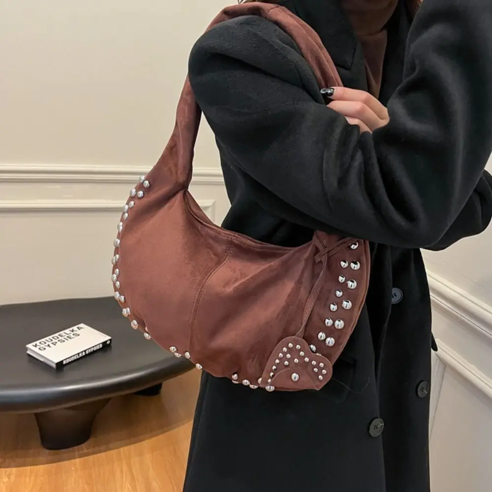 

Retro American Style Deerskin Velvet Leather Handbag Large Capacity Fashion Design Locomotive Style Underarm Bag Korean Style