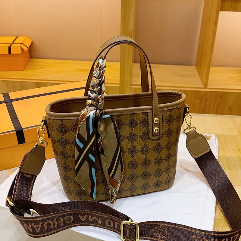 

2025 Letter Print Tote Bag for Women Minimalist Shoulder Crossbody Purse Fashionable Handbag