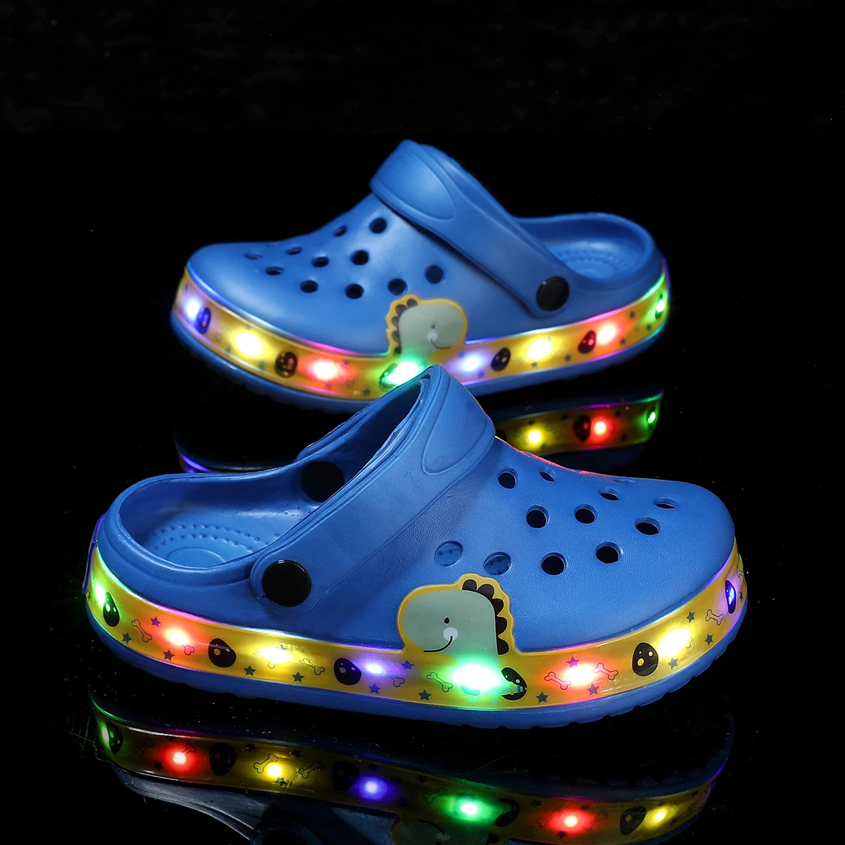 Summer Children Hole Sandals LED Lighted Flashing Light Shoes Boys Girls Beach Sandals Kids Breathable Fashion Sneakers