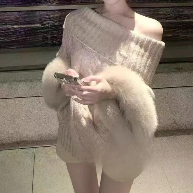 

2025 Winter New Women's Wear Hoodie Half High Neck One Shoulder Design Knitted Sweater