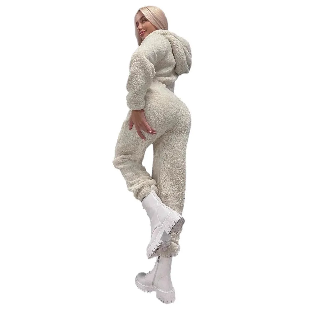 ชุดบอดี้สูทผู้หญิง ผ้ามันวาว หรูหรา ระยิบระยับ วิบวับ ประกายเงา เมทัลลิก เหมาะสำหรับงานเทศกาล ไนต์คลับ เวทีเต้นรำ ปาร์ตี้ยามค่ำคืน เซ็กซี่