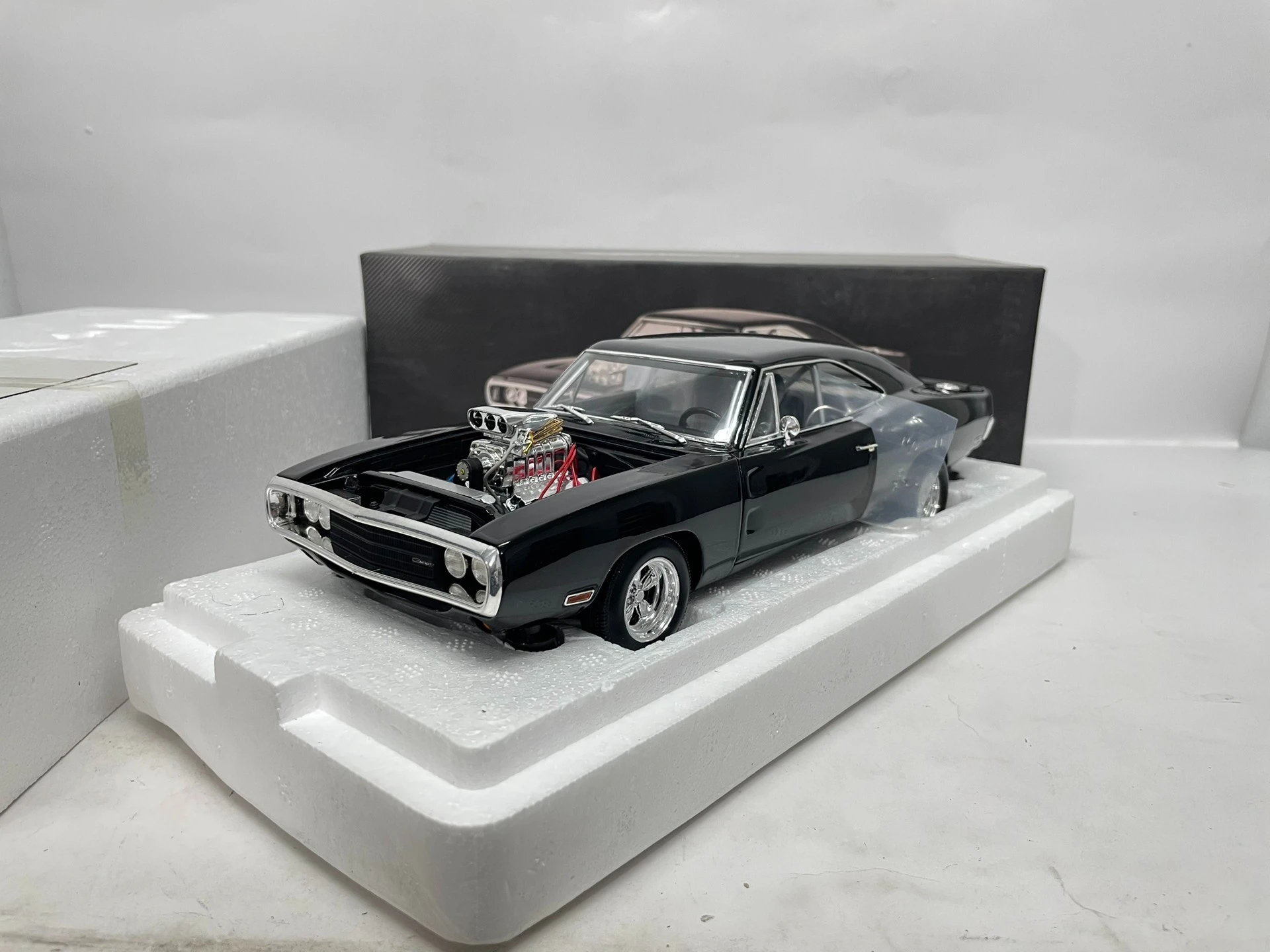 

HW Elite 1:18 Fast & Furious Charger 1970 Simulation Limited Edition All Open Alloy Metal Static Car Model Toy Gift