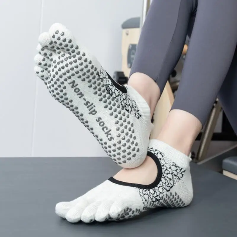 

4pair Elegant Yoga Ankle Socks Women Five Finger Non Slip Pilates Sock Breathable Professional Workout Summer Winter Sport Socks