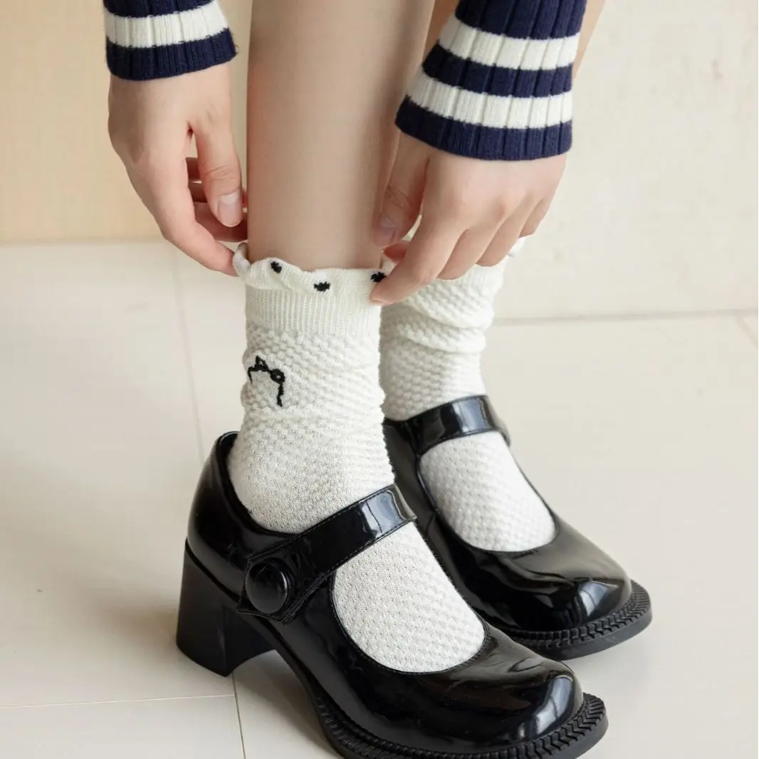 Vrouwen Sokken Herfst Winter Mid-tube Cartoon Beer Liefde Print Sokken Polka Dot Leuke Kawaii Harajuku Witte Kousen Kant ruche Sok