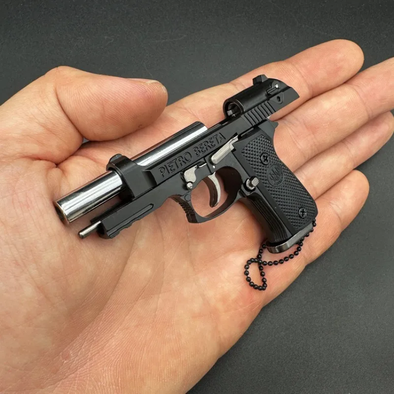 New 1:3 Scale M92F Metal Pistol Gun Model Unzip Toys Keychain Throw Shell Pop Up Men Gift Desk Decoration Figurines & Miniatures