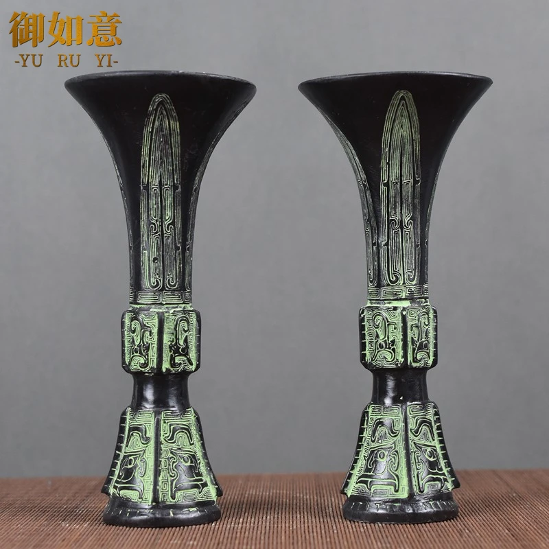 

Bronze ware, flower goblets, flower arrangements, water devices, Han wedding props, ancient costumes, film handicrafts, home