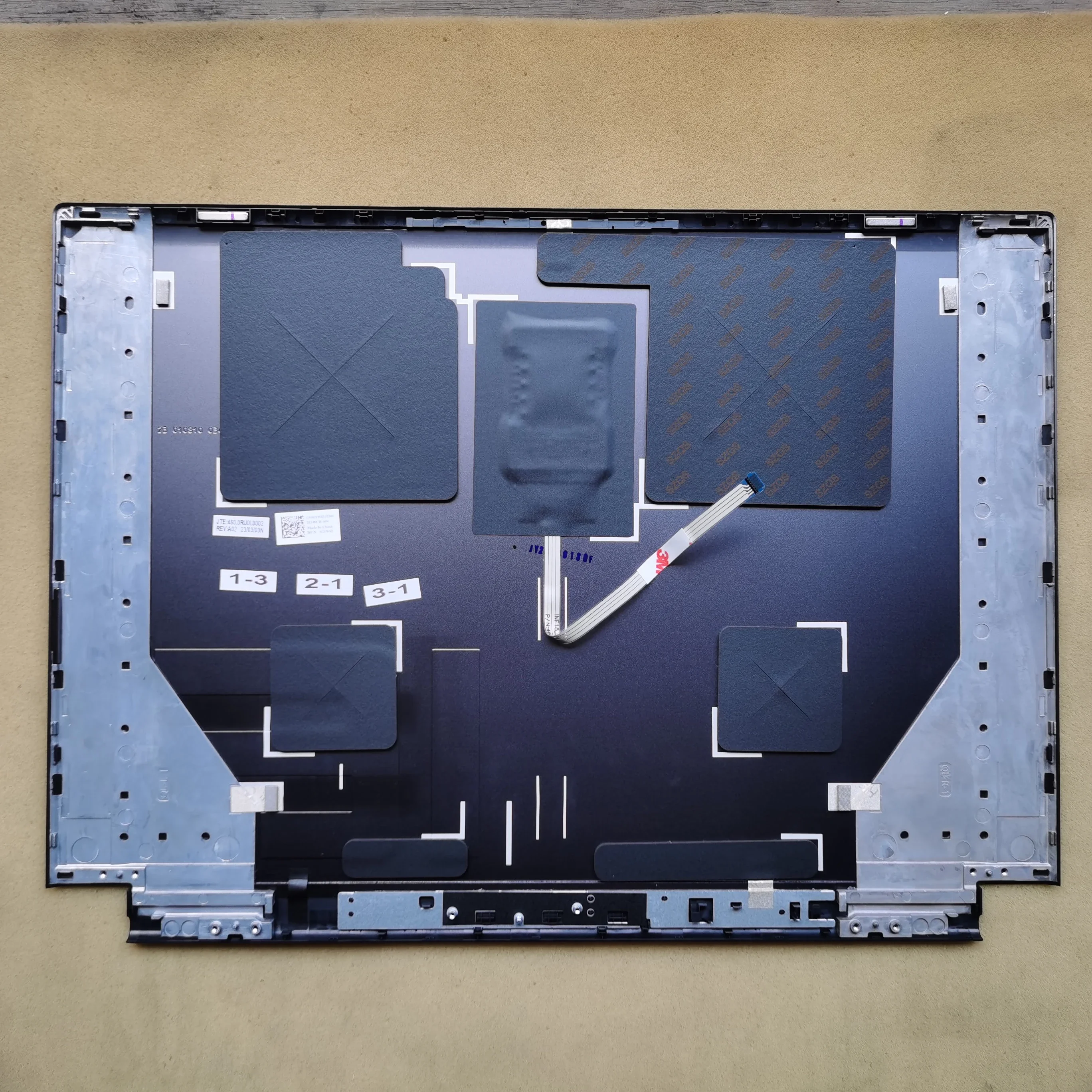 

Новая металлическая задняя крышка ЖК-дисплея для ноутбука DELL Alienware M18 R1 0GYWR3