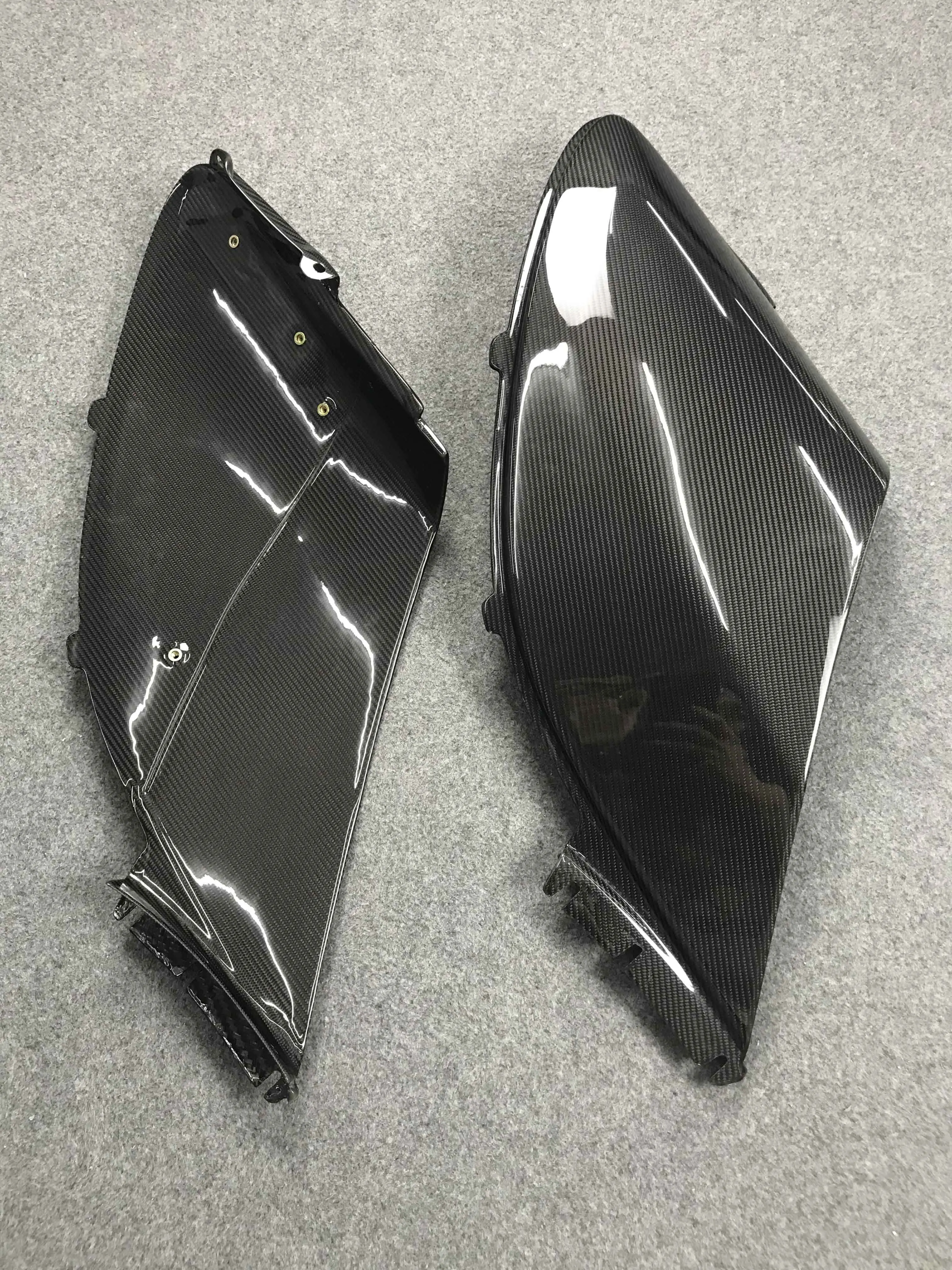 Upgrade 675LT Style Dry Carbon Fiber Car Doors Air Inlet Trims for McLaren MP4-12C 625C 650S