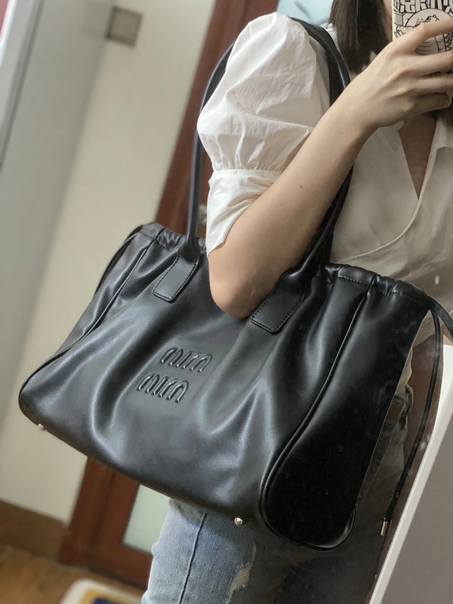 2023 New Personalized Drawstring One Shoulder Tote Bag Large Capacity Computer Commuting Handbag