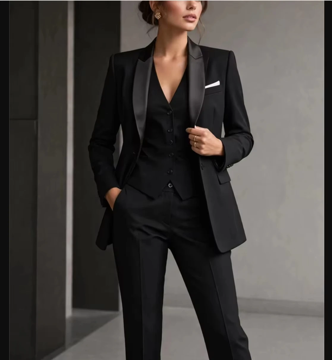 Luxury Women's Black 3-Piece Suit Elegant Suit with Satin Collar Wedding Guest Formal Suit Business Wear Jacket+Vest+Pant