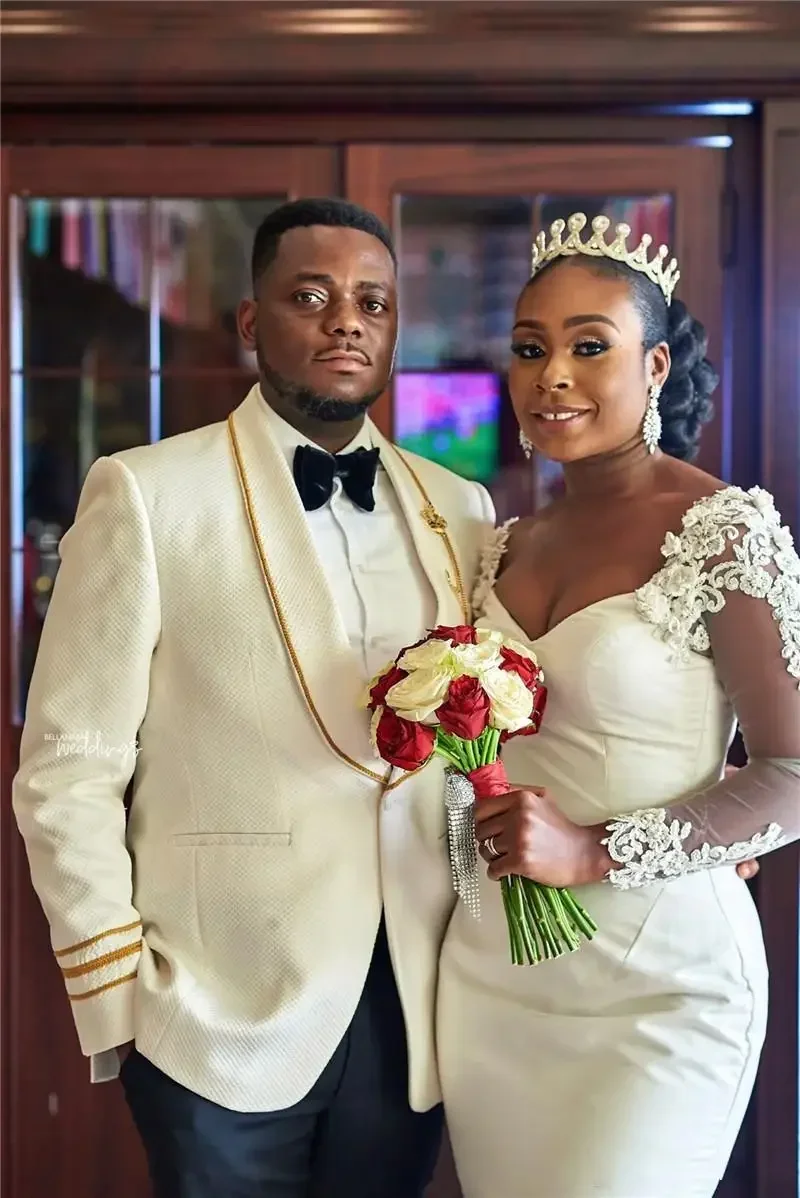 Customized African Sweetheart Mermaid Wedding Dresses Luxury Lace Long Sleeve Bridal Gowns