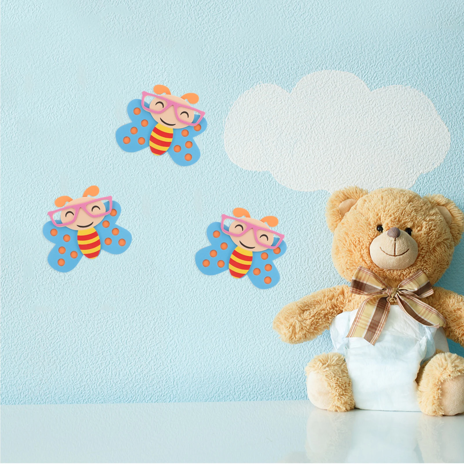 

4 pcs Bee Honey 3D Wall Decals Adhesive Classroom Decoration Scrapbooking Nursery Animal Shapes Insect Foam