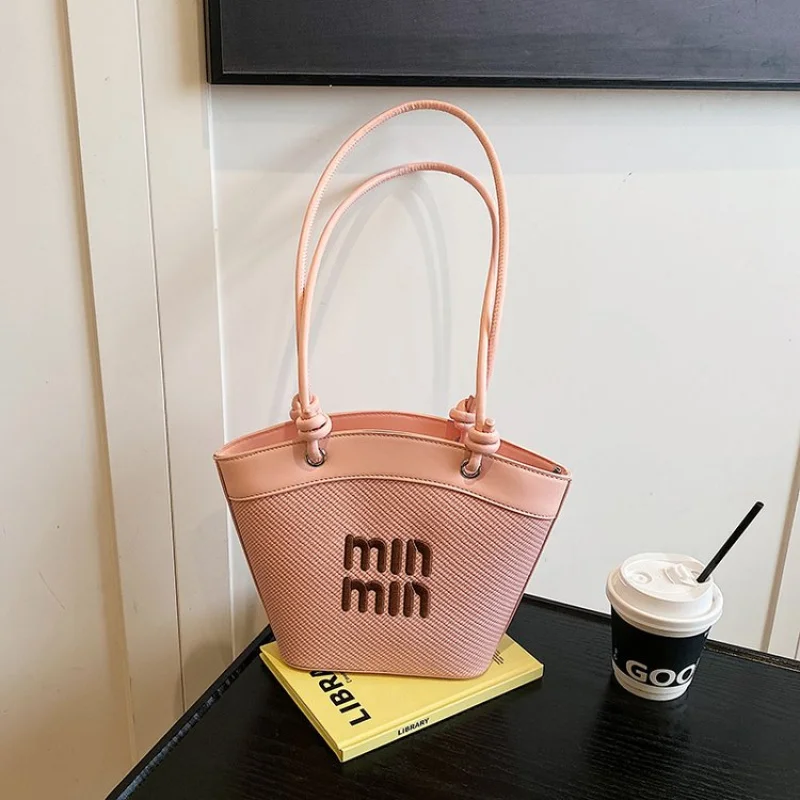 

Popular Classic Elegant Ladies Handbag Leather Tote Bag, Luxury Brand Women's Crossbody With Detachable Strap And Zipper Closure
