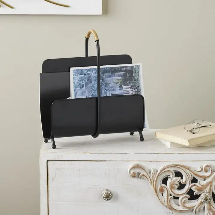 

DecMode 15" Black Metal Modern Magazine Holder with Loop Shaped Handle