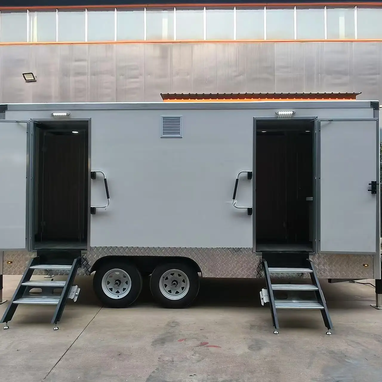 Camping Portable Shower Toilet Combo Trailer Self Plumbing Flushable Mobile Restroom For RV Park  Remote Campground