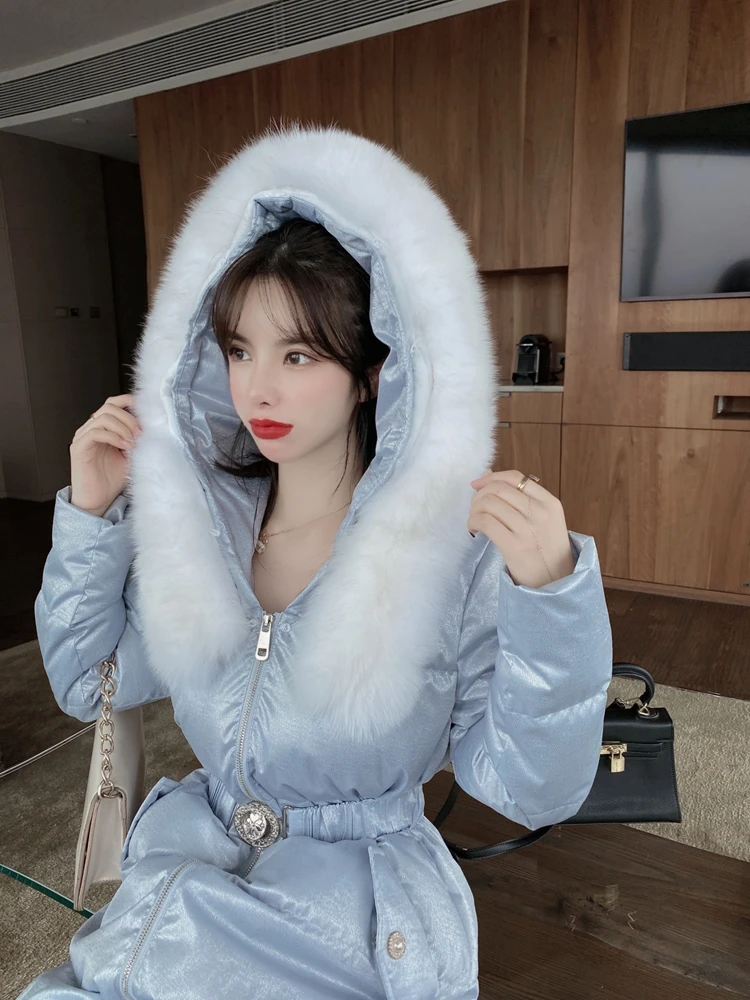 

Зимняя женская пуховая куртка с капюшоном, большим меховым воротником, поясом на талии, длиной до колена, приталенная, для повседневной носки