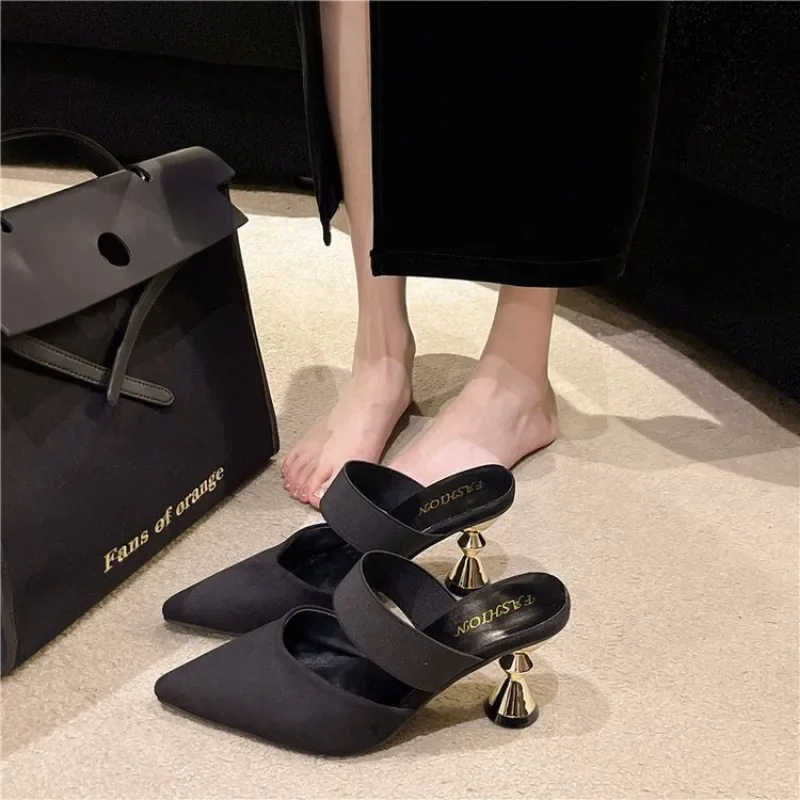 Size 35-46 Women Kitten Heels Mules Golden Rivet Pointed Toe Summer Sandals Fashion Beige Ladies Casual Med Heels Shoes