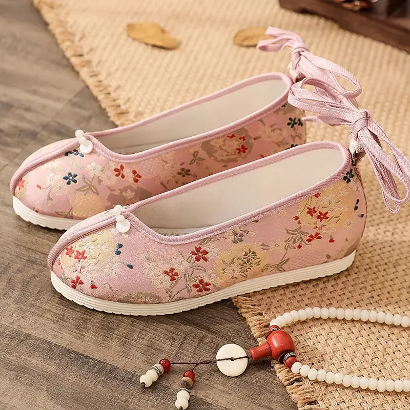 Zapatos de baile antiguos bordados Hanfu, zapatos Han para mejorar el verano, elemento de cabeza redonda, zapatos bordados con perlas
