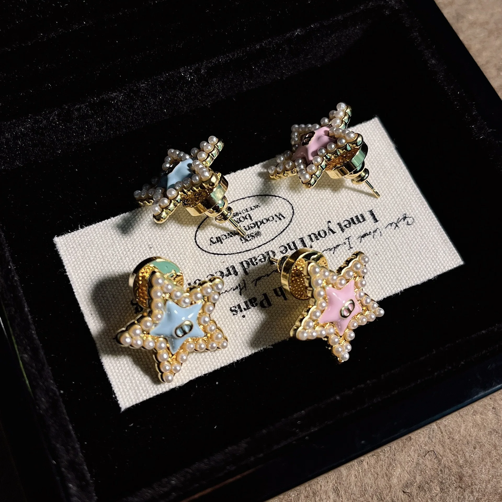

European and American Style Golden Letter Stud Earrings with Five-pointed Star Edges, 2025 Summer New Ear Accessories