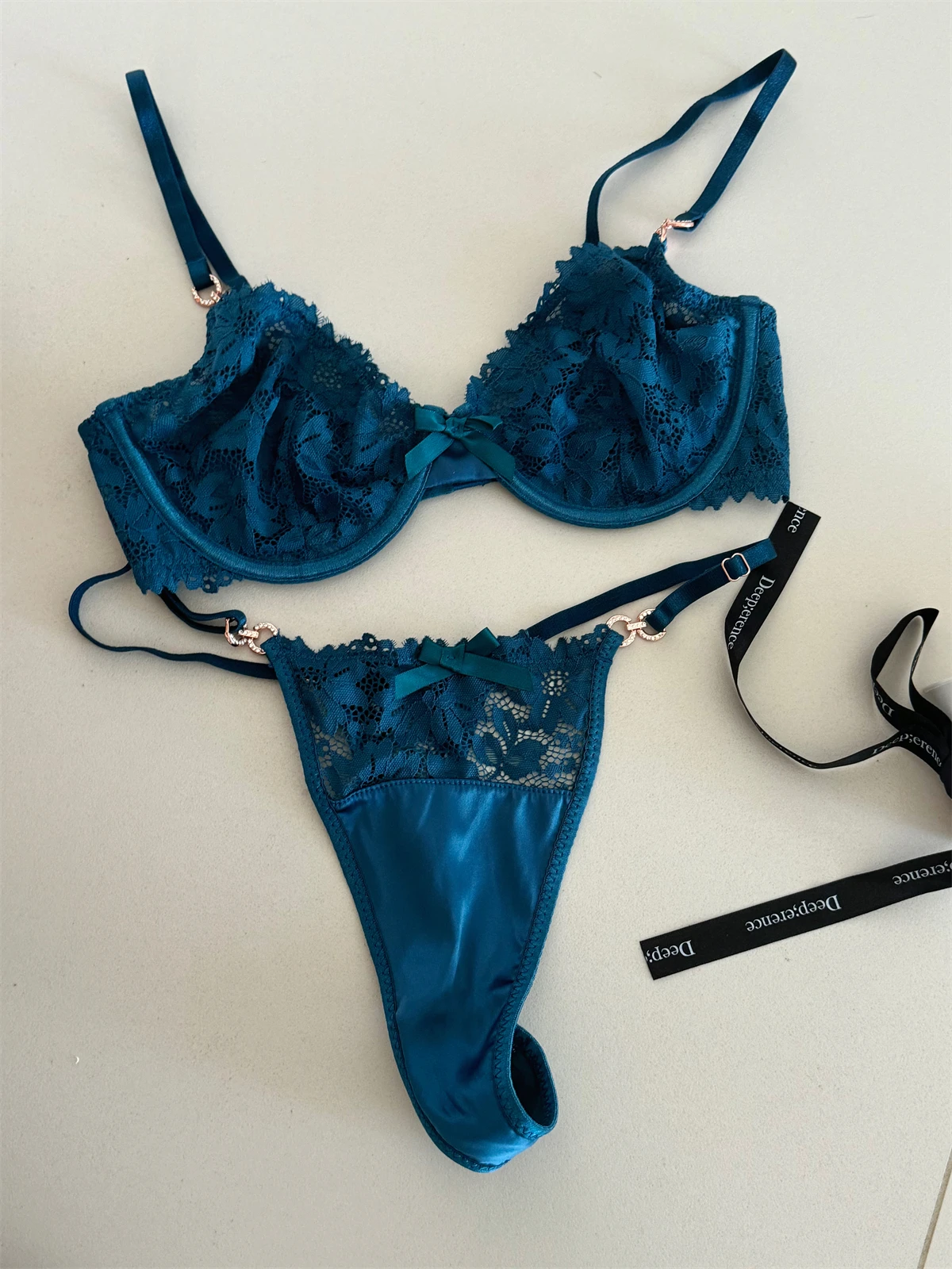 Charming niche satin treasure blue lingerie lace sexy thin steel ring top support gathered bra set women underwear
