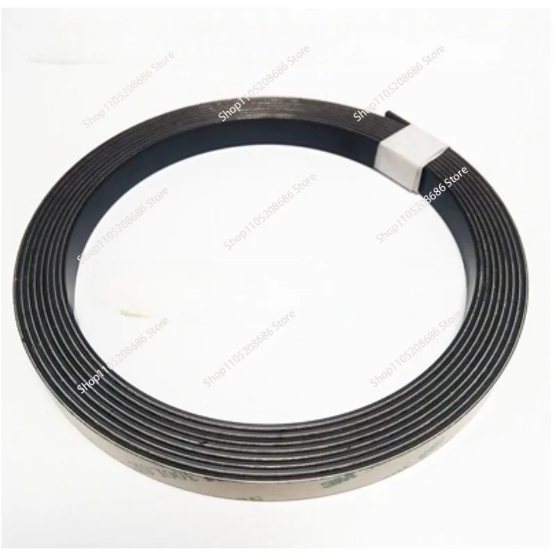 

M503 встроенная магнитная сетка с цифровым дисплеем, стол для деревообработки, толкающий стол, направляющая для позиционирования пилы, подача пилы с двойной головкой