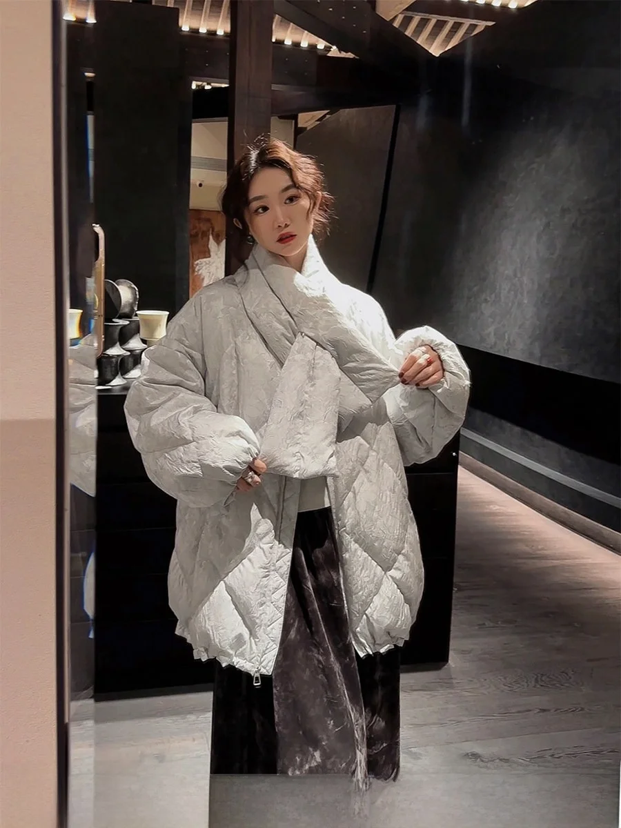 

Женская пуховая куртка Sanji Bla Flower с круглым вырезом и объемным дизайном, зима 2024, модное универсальное пальто в корейском стиле